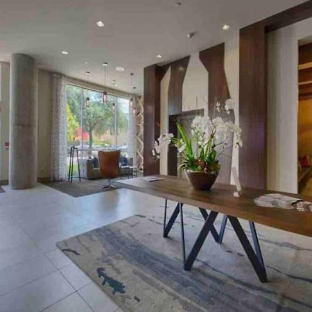 Апартаменты Htown Downtown Oasis Хьюстон Экстерьер фото