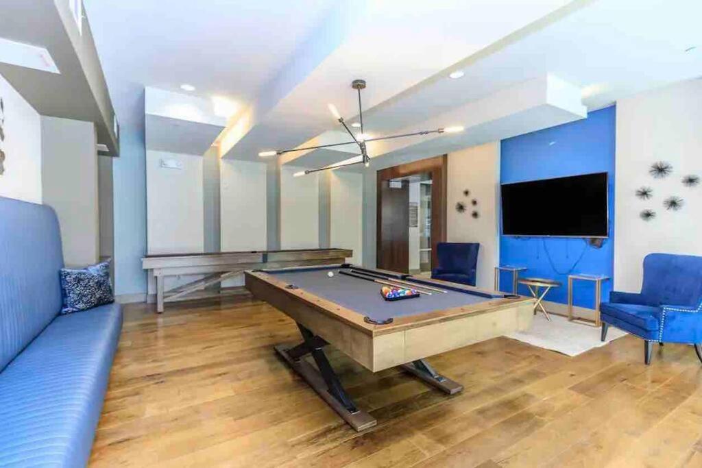 Апартаменты Htown Downtown Oasis Хьюстон Экстерьер фото