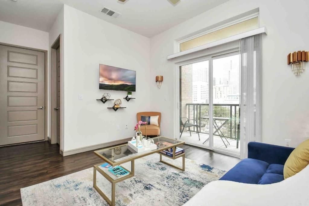 Апартаменты Htown Downtown Oasis Хьюстон Экстерьер фото